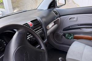 Kia picanto a 3000 €