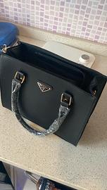 Borsetta in pelle prad4