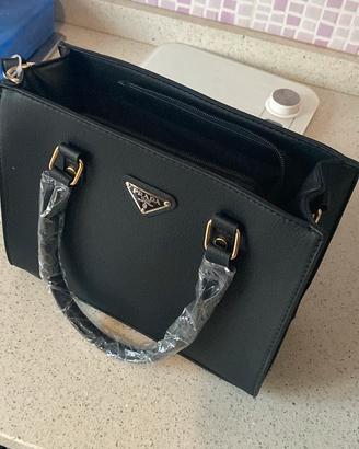 Borsetta in pelle prad4