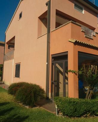 Augusta/Parco Airone Villa Bifam. Su 3 Livelli