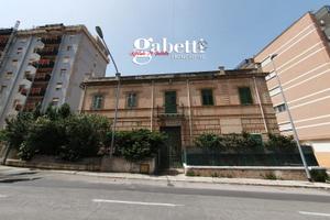 Storico appartamento con terrazzo A/16