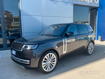 Land RoverRange Rover 4.4 V8 First Edition 530cv -