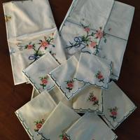 Tovaglia 6 posti + tovaglia da the + 12 tovaglioli