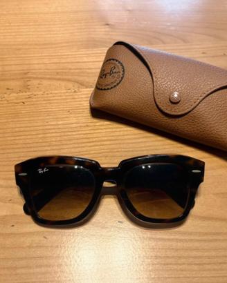 Ray-Ban State Street RB2186 1324/BG 52