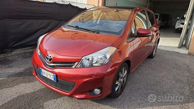 Toyota yaris 2011
