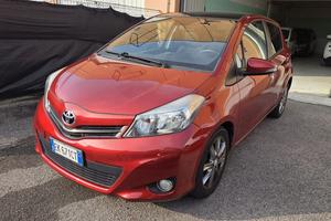 Toyota yaris 2011