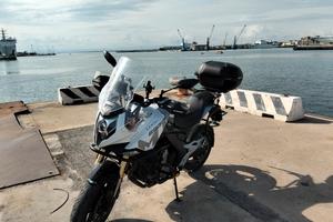 CF Moto MT 650