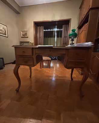 Scrivania in legno massello