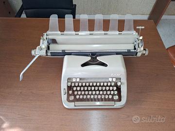 Macchina da scrivere vintage EVEREST