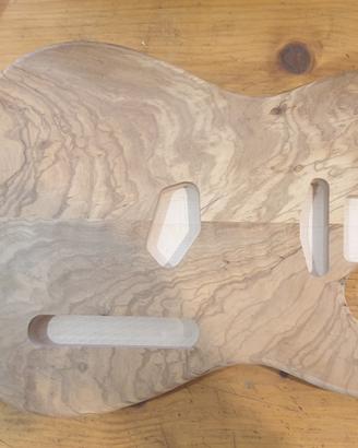 Corpo telecaster placcato ulivo su fondo  acero
