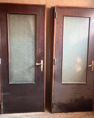 Porte tamburate con vetro.