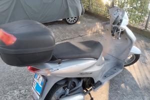 scooter Honda Dylan 150