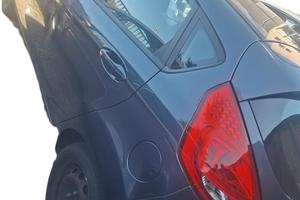 FORD FIESTA ANNO 2010 CC1200 B