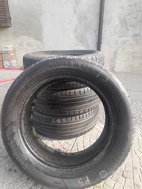 Pneumatici Continental 215/55 R17 V