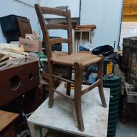 sedia antica in paglia