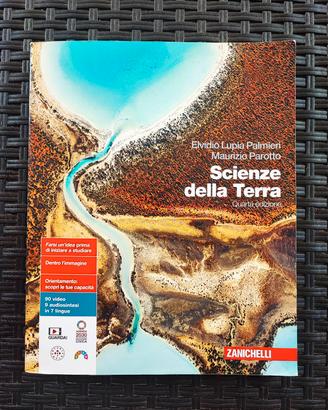 libro scolastico " Scienze della Terra" 