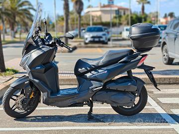 SYM Joyride 300 2024 – Pari al nuovo – Full option