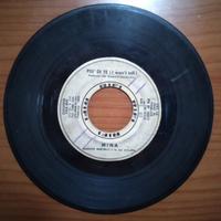 Raccolta di 45 giri senza copertina