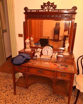 Camera da letto stile liberty