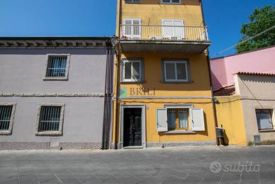 Casa indipendente in centro storico a Luras