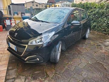 Peugeot 208 GPL