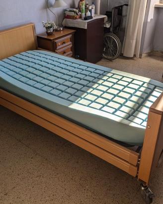 Letto ortopedico per degenza domiciliare