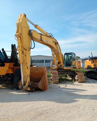 ESCAVATORE  NEW HOLLAND 485 - MOTORE 2500 ORE