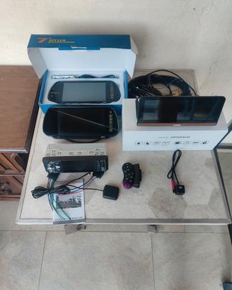 Autoradio android e monitor retrovisori