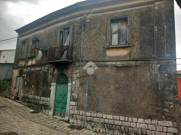 CASA SEMINDIPENDENTE A BONEA