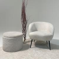 Poltrona e pouf bianco