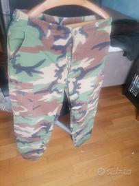 pantaloni mimetici woodland 