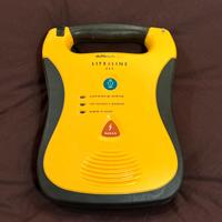 Defibrillatore AED lifeline defibtech