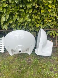 Wc e lavandino in ceramica