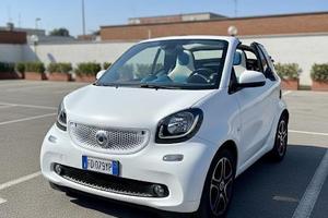 Smart fortwo 0.9 turbo CABRIO