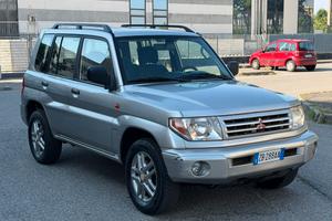 Mitsubihisi pajero pinin 4x4