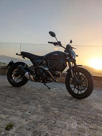 Ducati Scrambler Icon Dark 2026