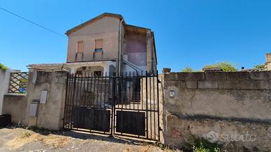 Ampio appartamento con giardino e garage