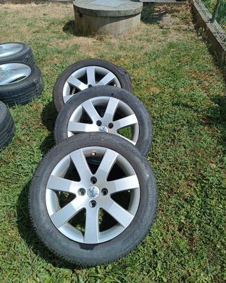Cerchi in lega originali Peugeot 16" 4 fori