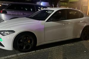 ALFA GIULIA 2.2 AT8 DIESEL