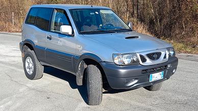 Nissan Terrano II 2.7 (VENDUTO)