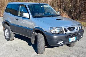 Nissan Terrano II 2.7 (VENDUTO)