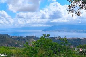 Camaro sup, panoramico terreno NON edificabile