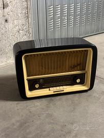 Radio a valvole d’epoca Telefunken R195