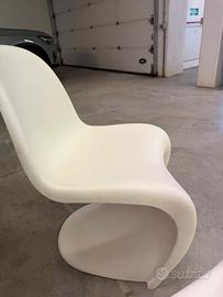 Panton chiair vitra. Design verner panton