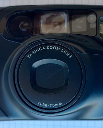 yashica Zoomate 70 