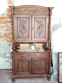 Mobile in legno antico