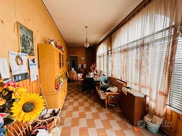 Sanluri - fabbricato indipendente su due livelli