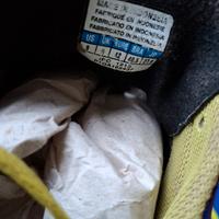 scarpe da calcio o rugby