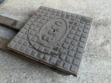 ESSO tombino ghisa