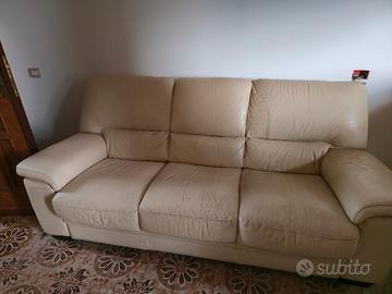Divani in pelle Chateau d’Ax – 3 posti + 2 posti –